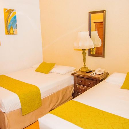 Hostal Fuente Castalia, B Y B León 外观 照片