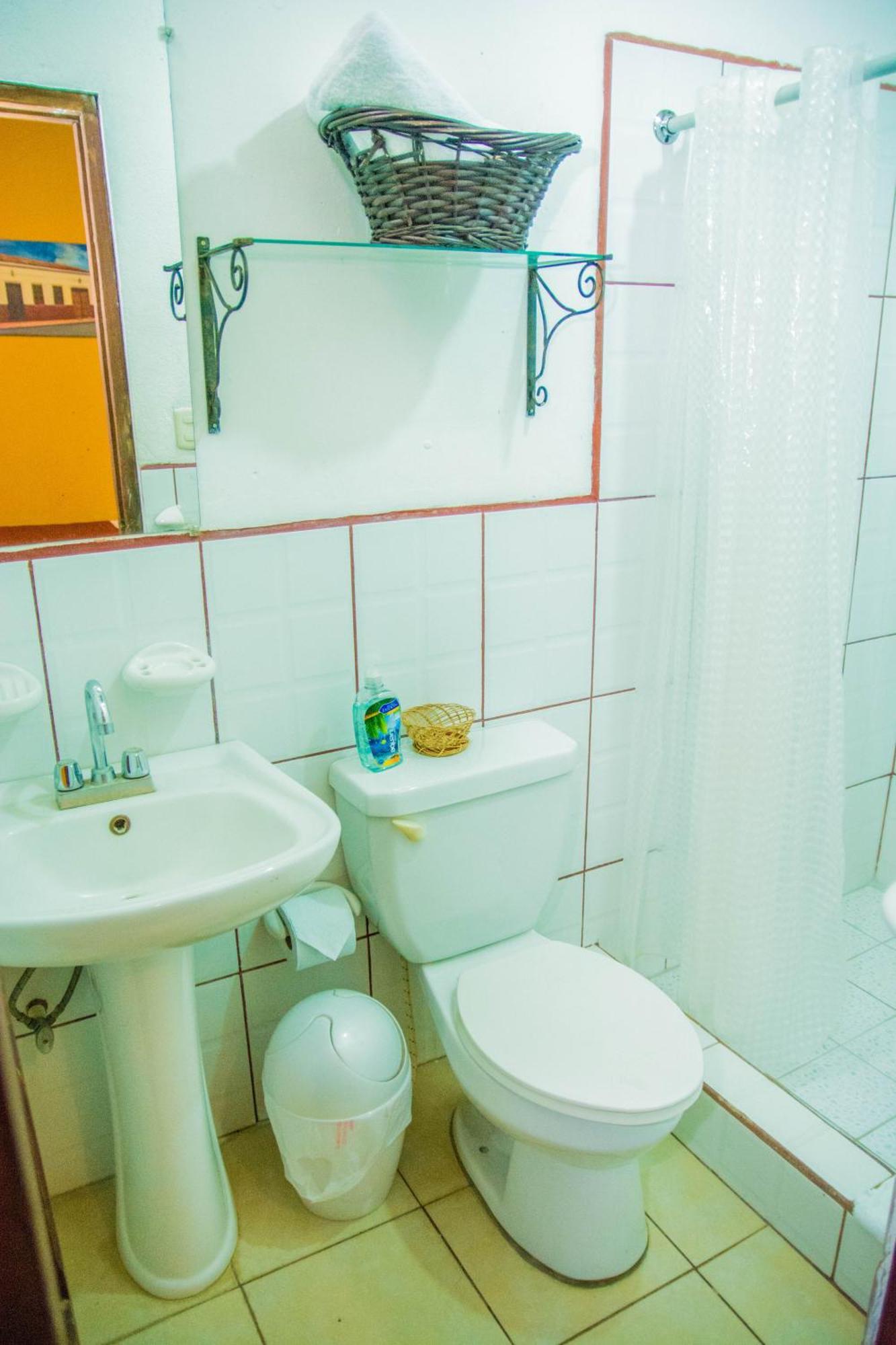 Hostal Fuente Castalia, B Y B León 外观 照片